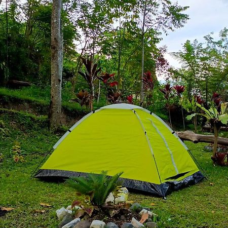 Tapian Asri Camp Hotel บูกิตติงกี ภายนอก รูปภาพ